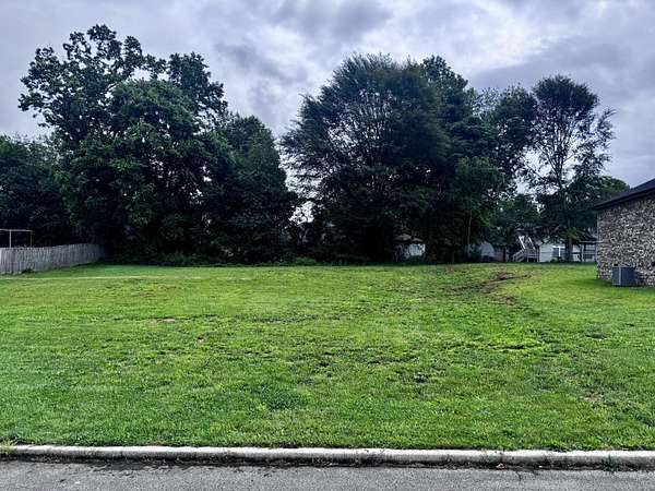 0.4 Acres of Land for Sale in Somerset, Kentucky