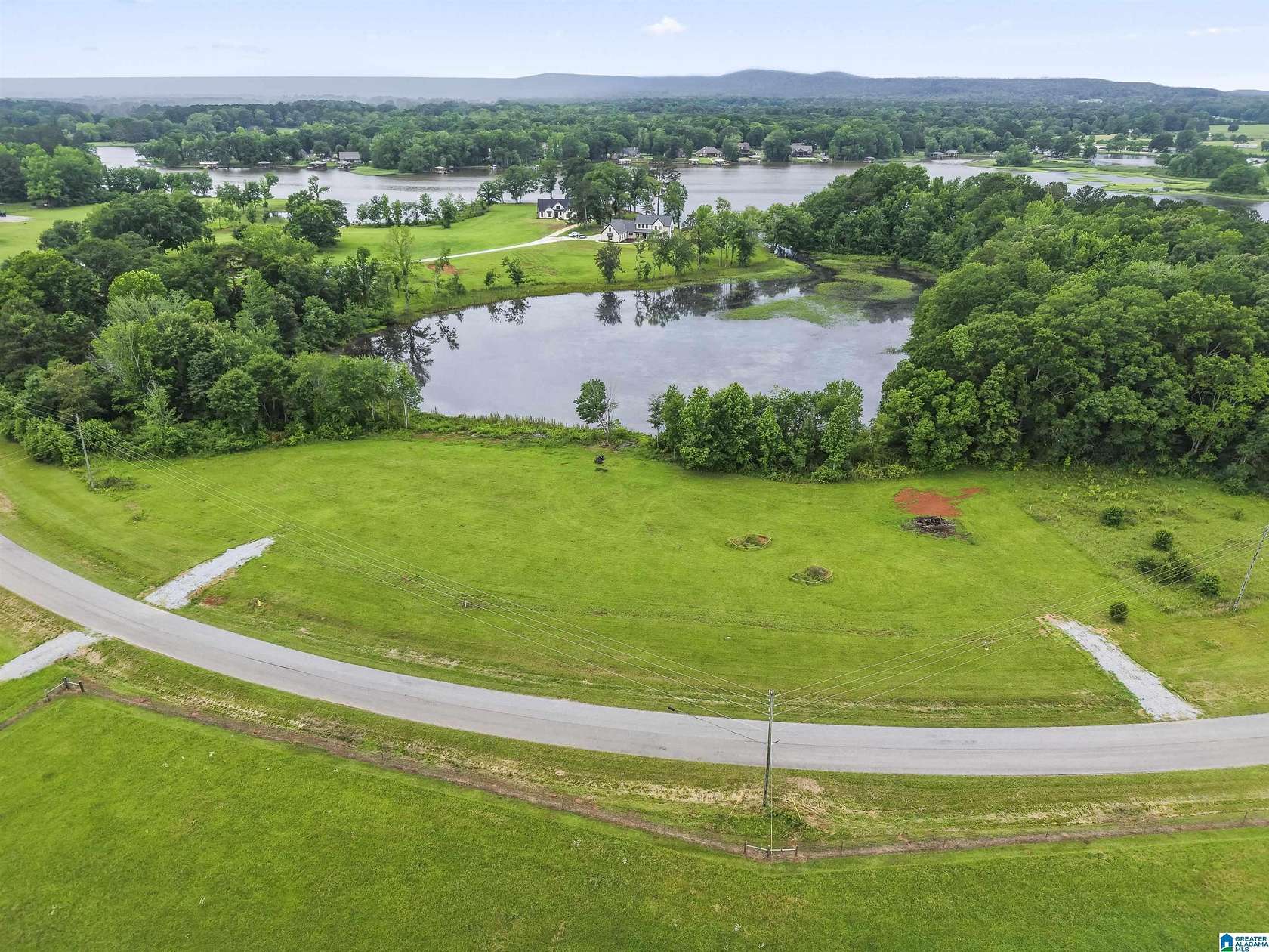 4 Acres of Residential Land for Sale in Wilsonville, Alabama