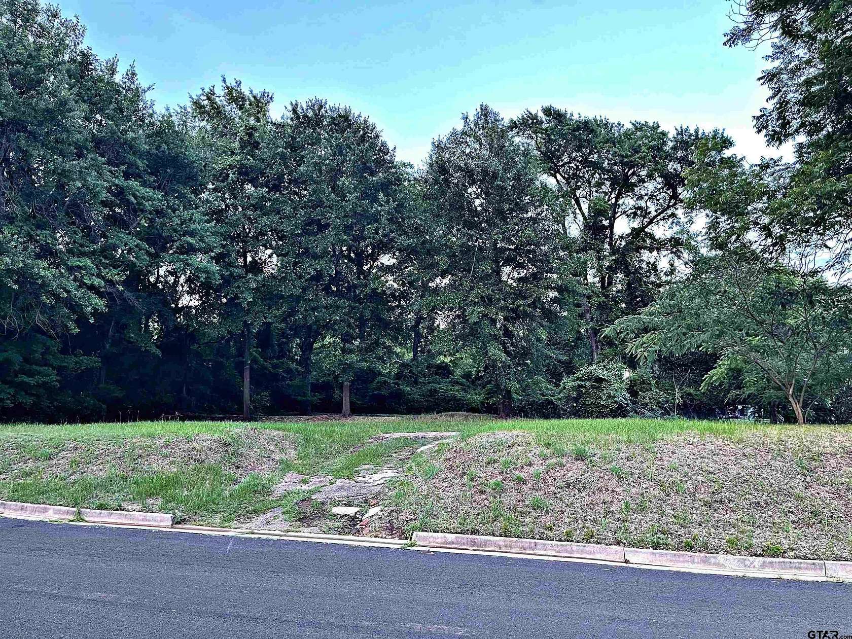 0.46 Acres of Commercial Land for Sale in Tyler, Texas