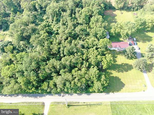 1.38 Acres of Residential Land for Auction in Clear Spring, Maryland