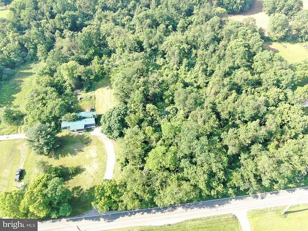 1.38 Acres of Residential Land for Auction in Clear Spring, Maryland
