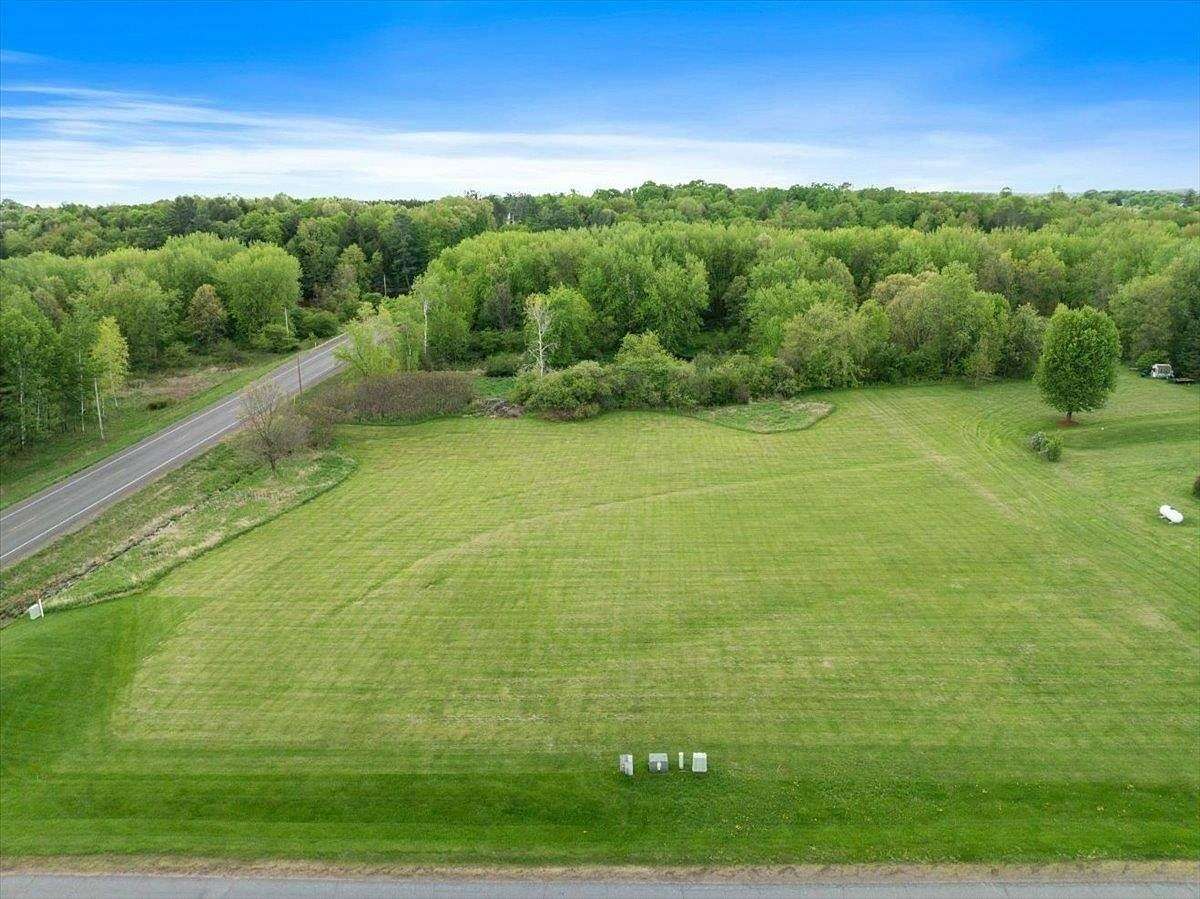 3 Acres of Residential Land for Sale in Stratford, Wisconsin