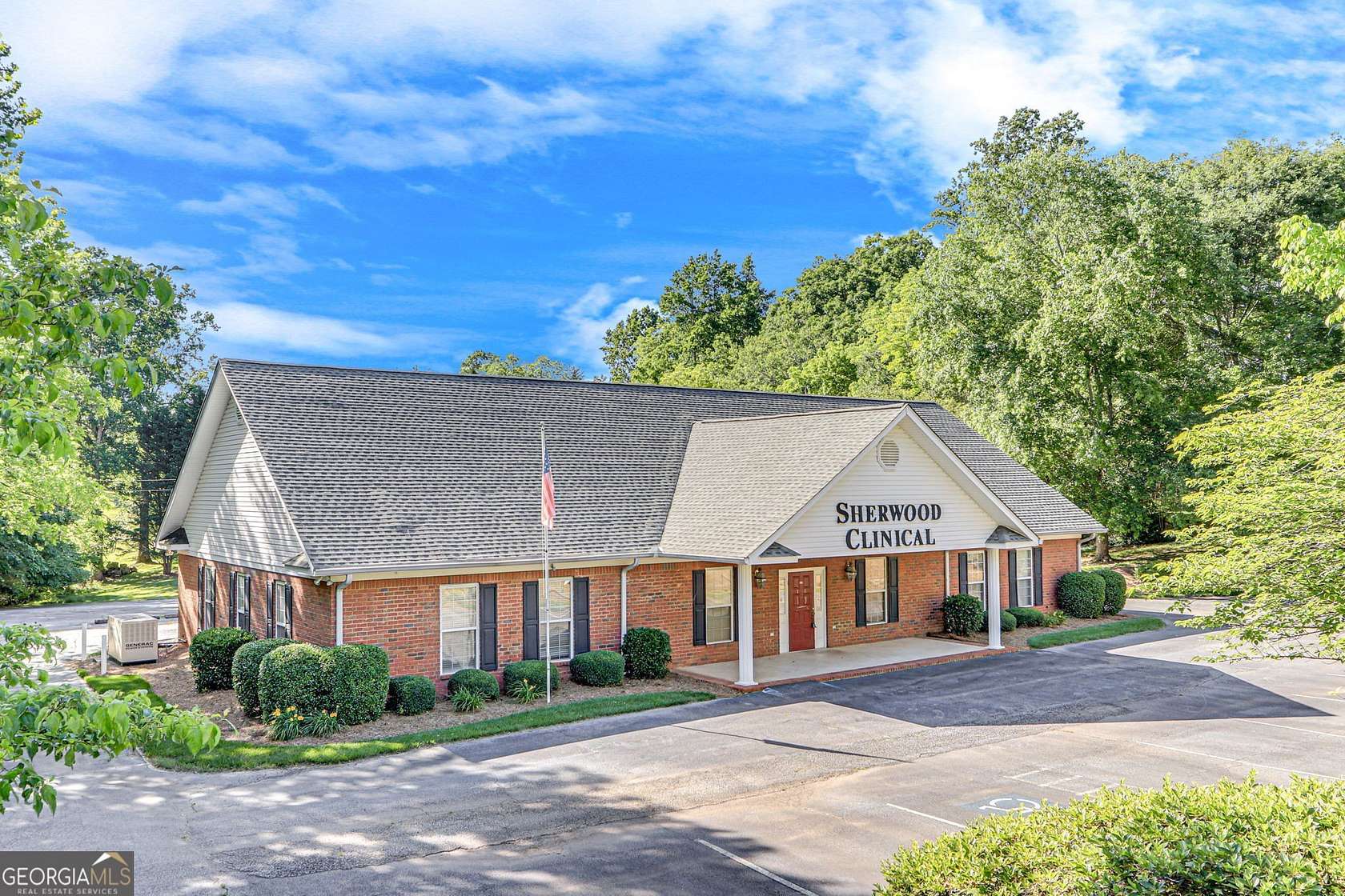 4.14 Acres of Improved Commercial Land for Sale in Demorest, Georgia