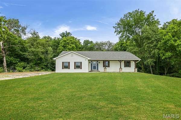 7.73 Acres of Land with Home for Sale in Waterloo, Illinois