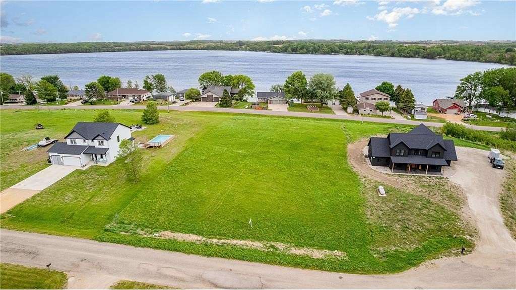 1 Acre of Land for Sale in Le Center, Minnesota