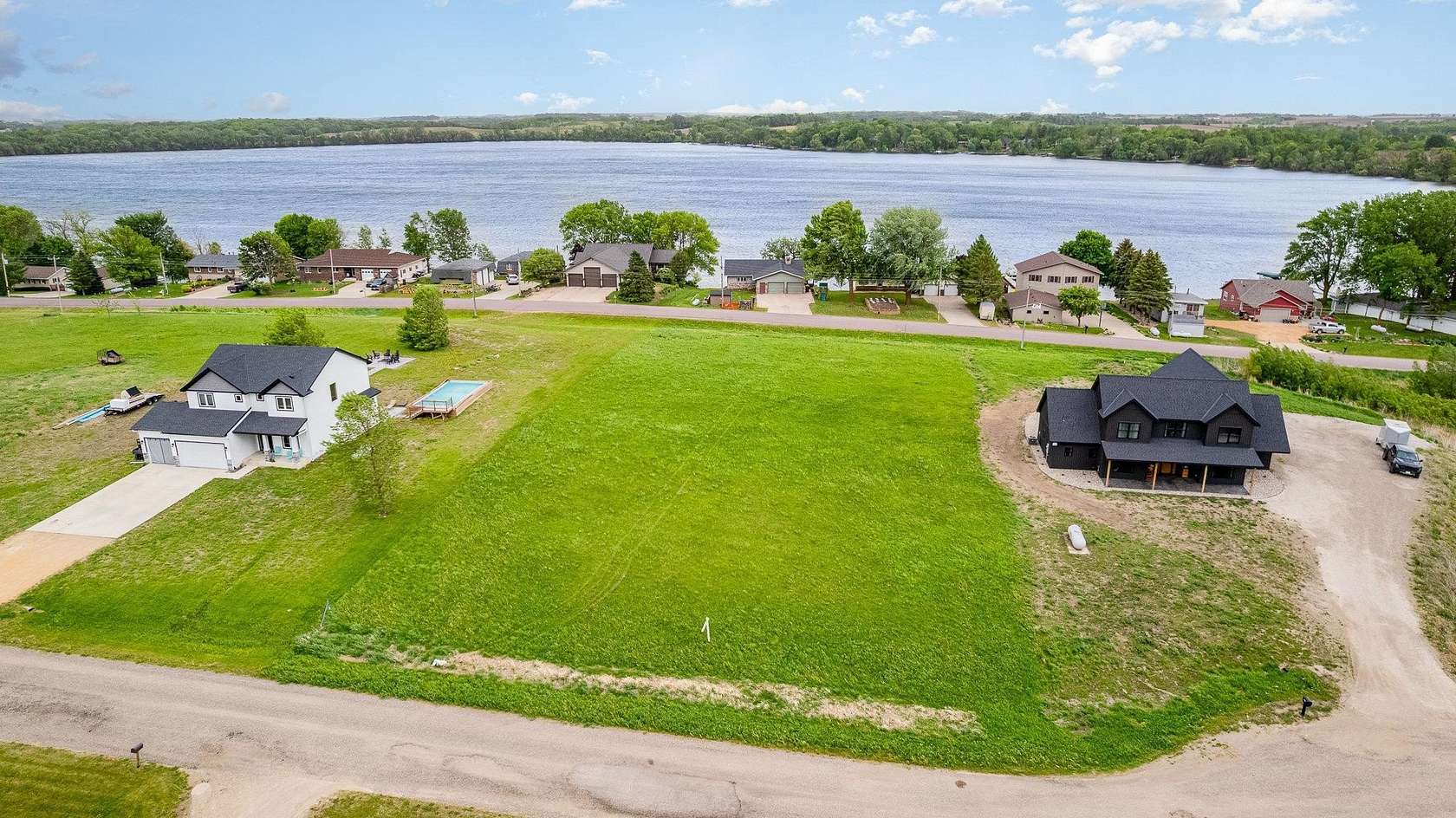1 Acre of Land for Sale in Le Center, Minnesota