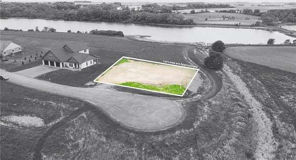 0.33 Acres of Residential Land for Sale in Fergus Falls, Minnesota