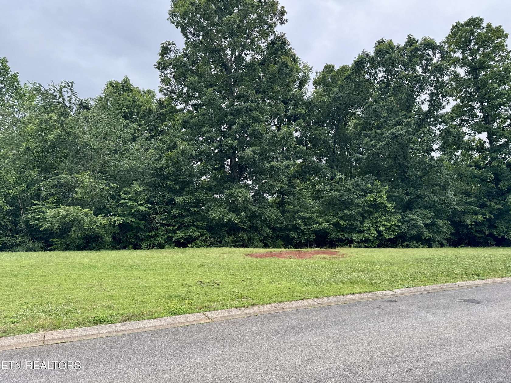 0.91 Acres of Residential Land for Sale in Louisville, Tennessee