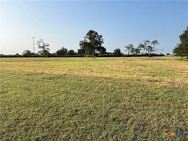 2 Acres of Residential Land for Sale in Edna, Texas