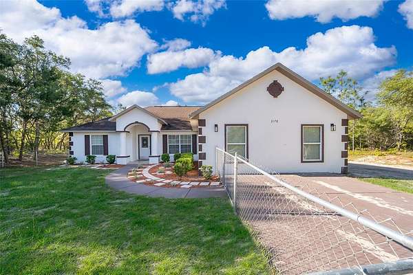 9.75 Acres of Land with Home for Sale in Dunnellon, Florida