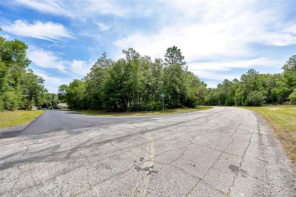 0.5 Acres of Residential Land for Sale in Citrus Springs, Florida