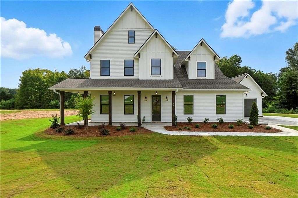 2.72 Acres of Residential Land with Home for Sale in Dacula, Georgia