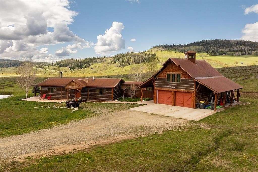 5.63 Acres of Residential Land with Home for Sale in Clark, Colorado
