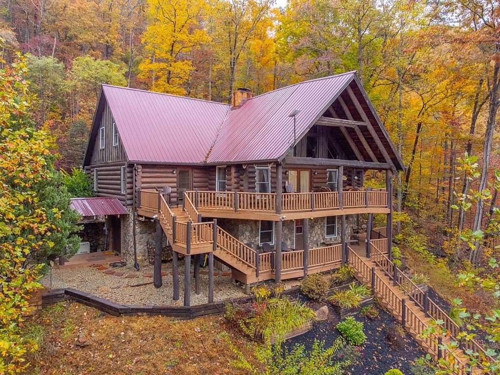 11 Acres of Recreational Land with Home for Sale in Franklin, North Carolina