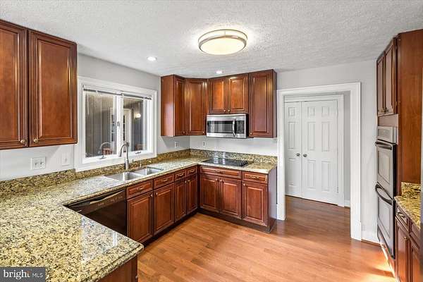 6 Acres of Residential Land with Home for Lease in Fredericksburg, Virginia