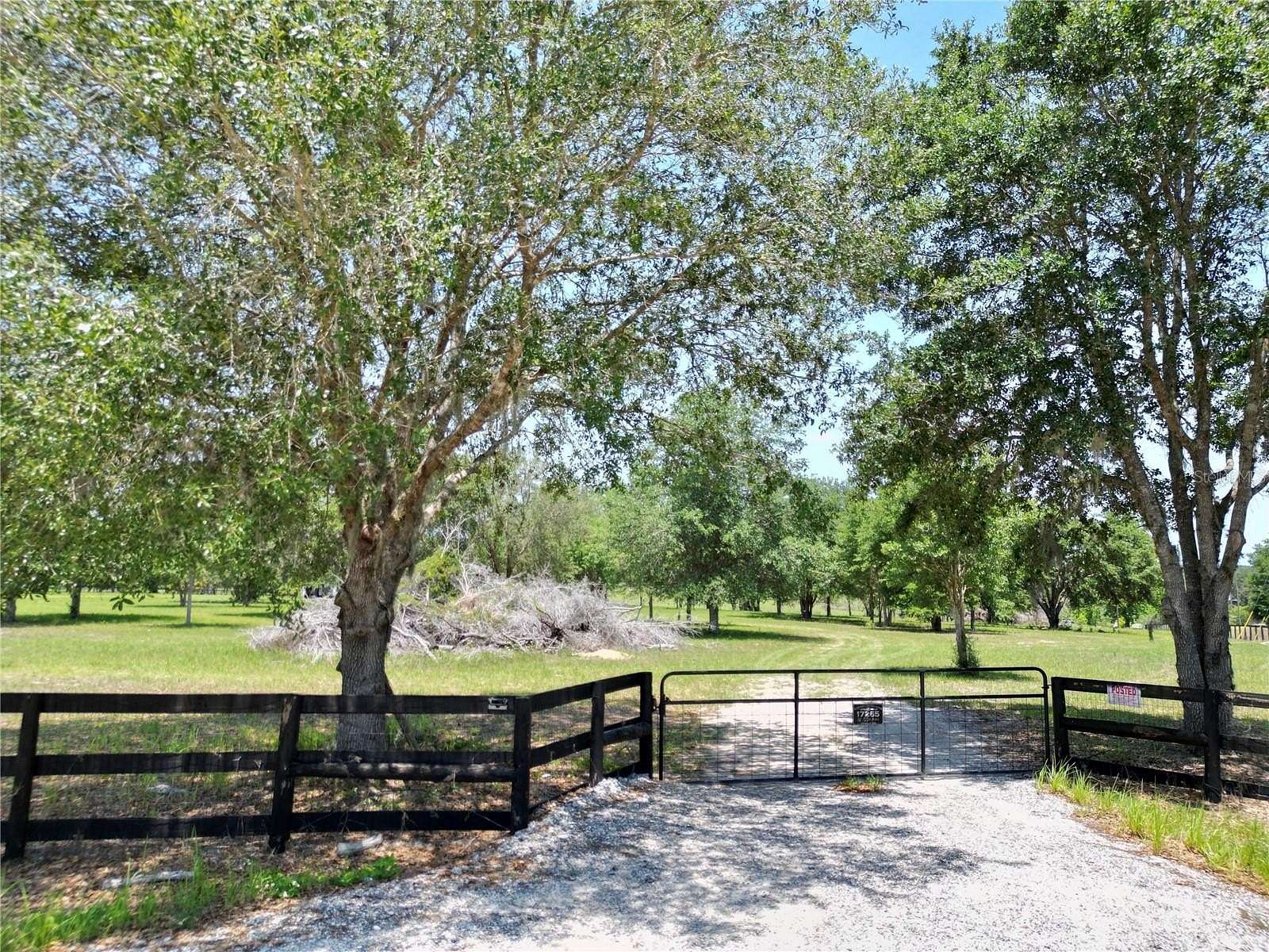 7 Acres of Residential Land for Sale in Ocklawaha, Florida