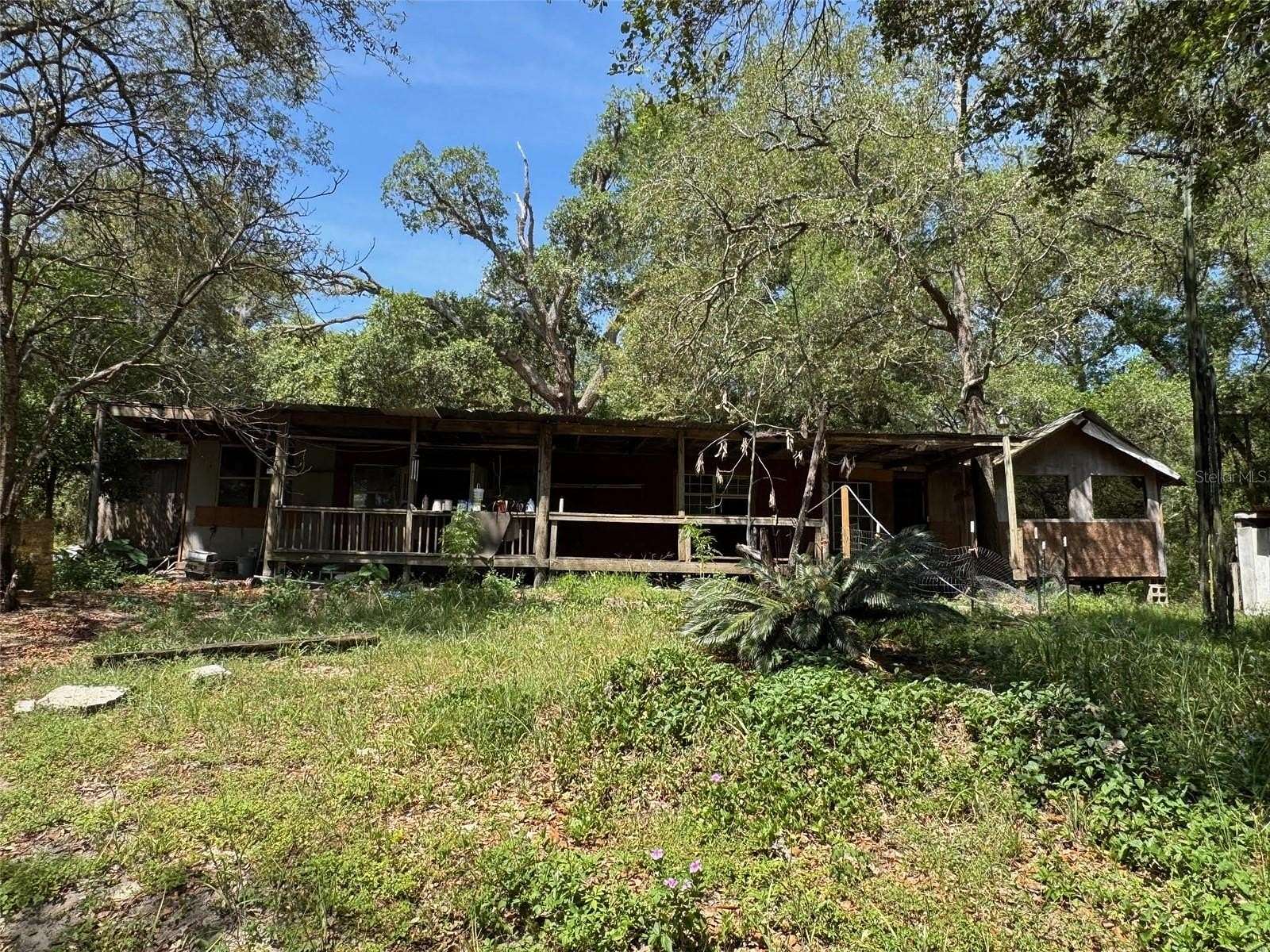 10 Acres of Land with Home for Sale in Ocklawaha, Florida