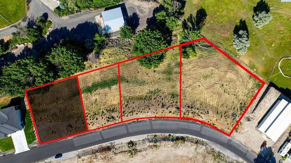 0.35 Acres of Residential Land for Sale in Kennewick, Washington
