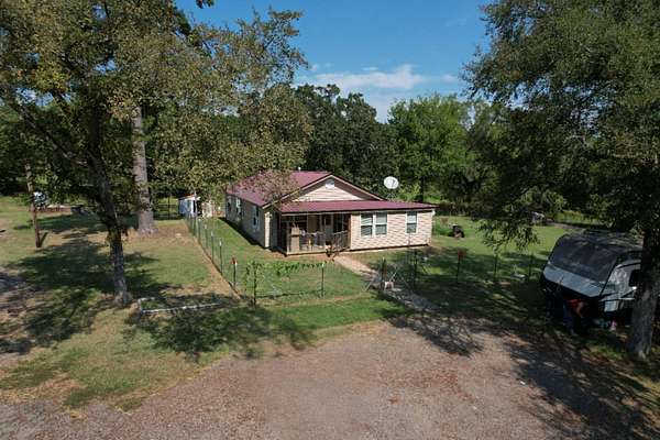 30 Acres of Land with Home for Sale in Tuskahoma, Oklahoma