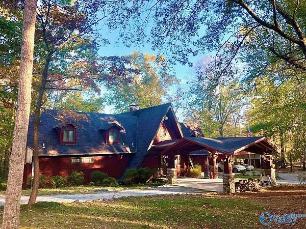 1 Acre of Residential Land with Home for Sale in Houston, Alabama