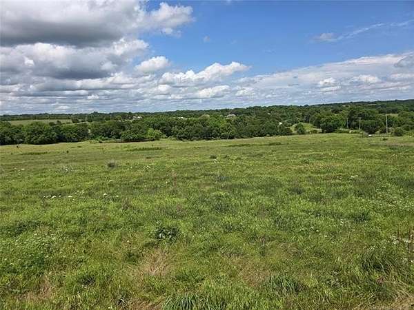 7.78 Acres of Residential Land for Sale in Ardmore, Oklahoma