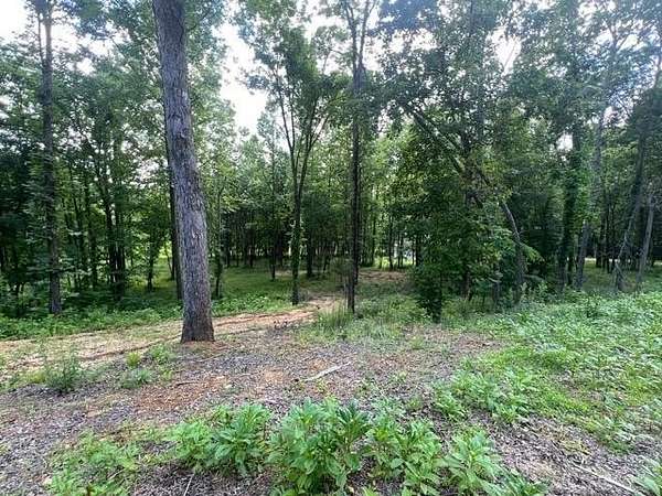 5.14 Acres of Land for Sale in Clifton, Tennessee