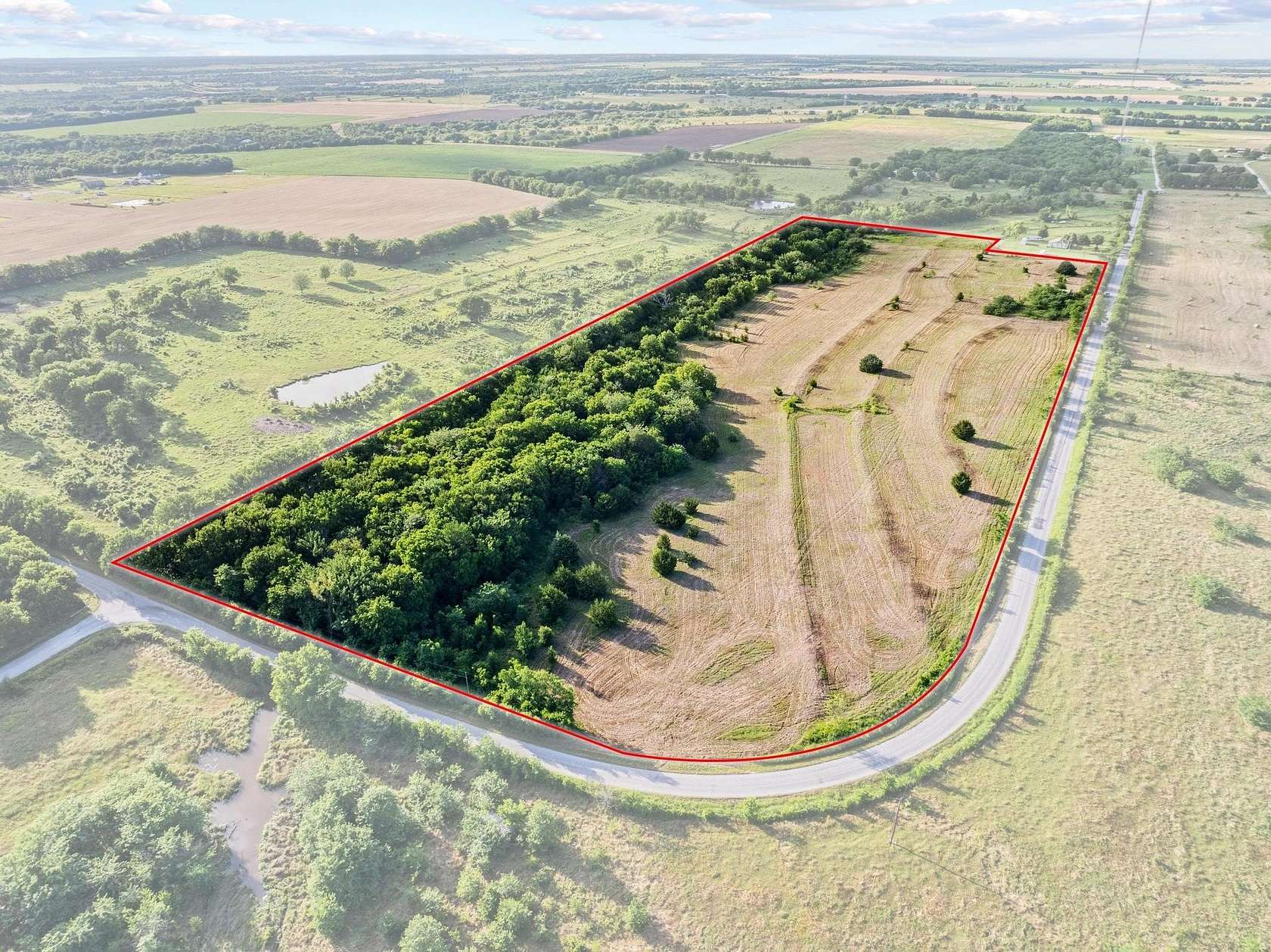 25 Acres of Recreational Land for Sale in Collinsville, Texas