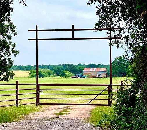 76 Acres of Land for Sale in Chico, Texas