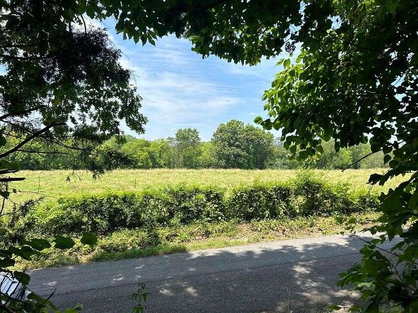 5 Acres of Residential Land for Sale in Etowah, Tennessee