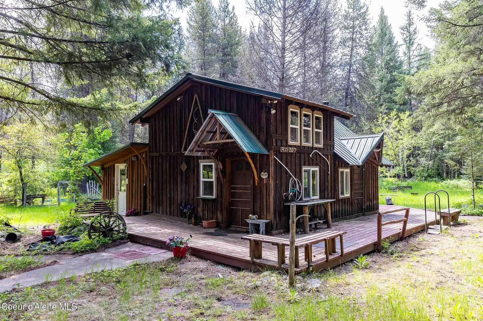 25 Acres of Land with Home for Sale in Newport, Washington