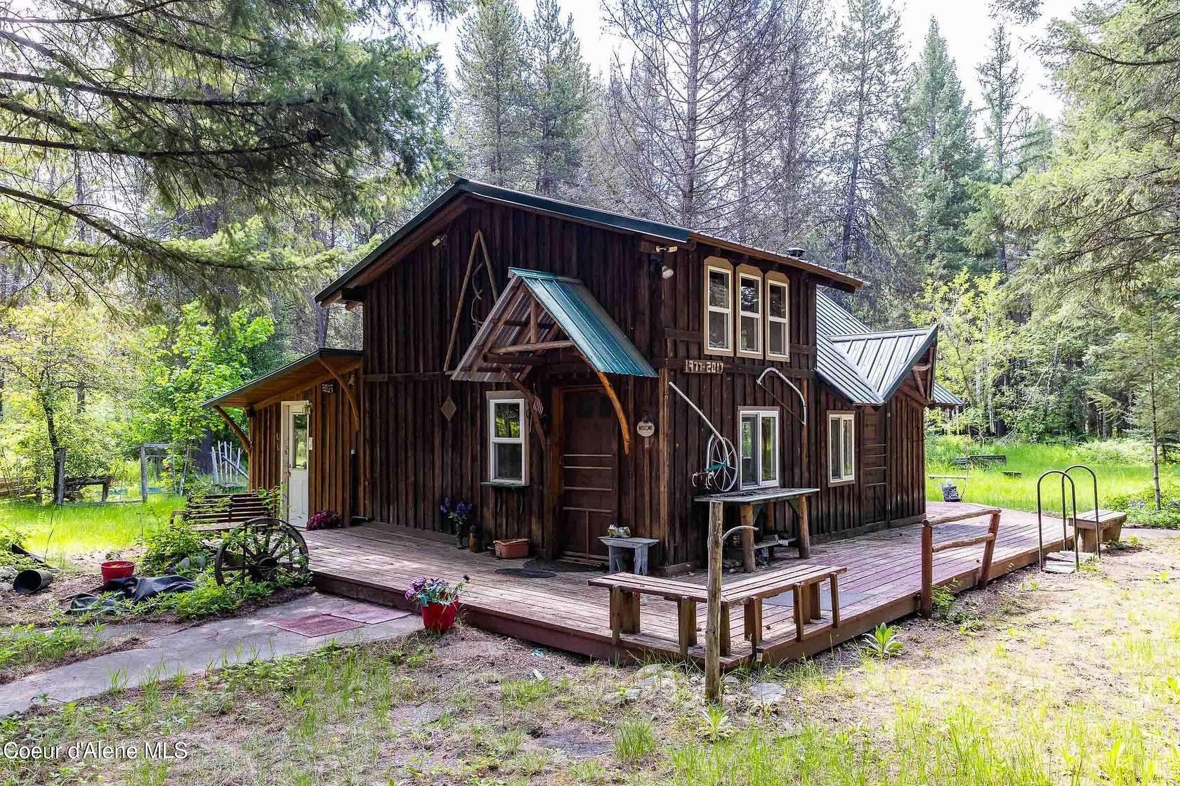 25 Acres of Land with Home for Sale in Newport, Washington