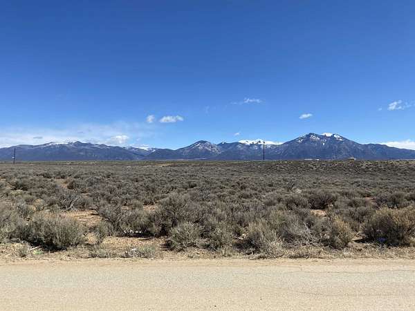 4 Acres of Land for Sale in El Prado, New Mexico