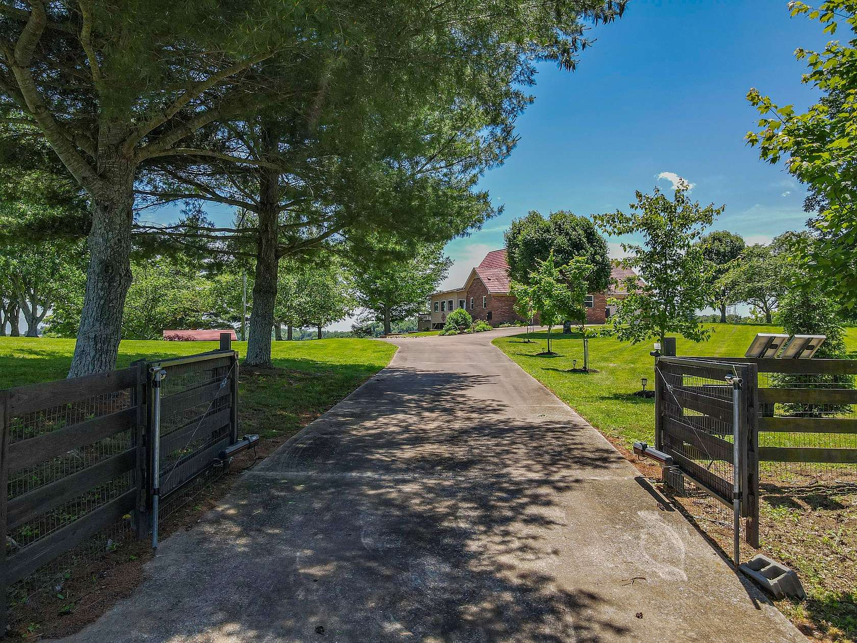 40 Acres of Agricultural Land with Home for Sale in Lynnville, Tennessee