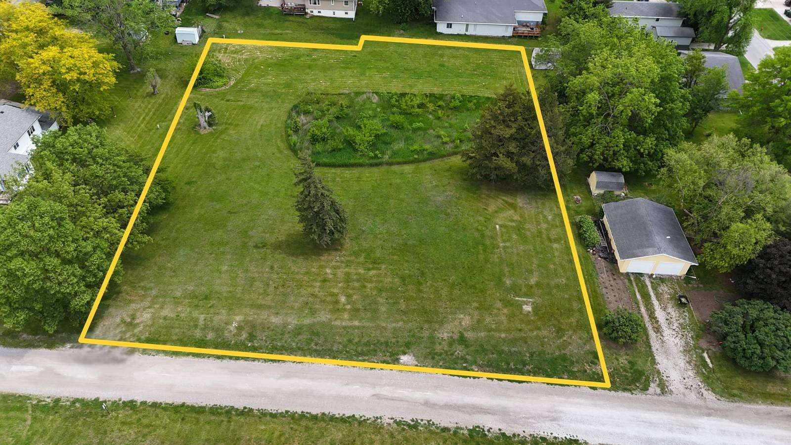 1 Acre of Residential Land for Sale in Corydon, Iowa