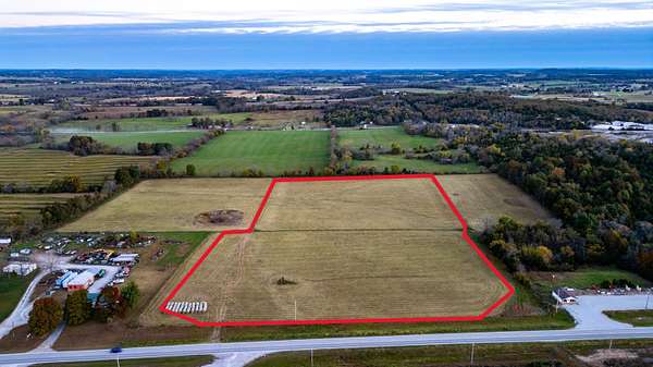 13.8 Acres of Mixed-Use Land for Sale in Mountain Grove, Missouri