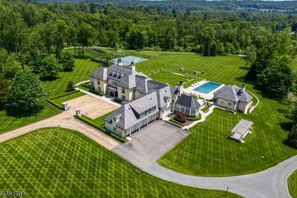 11.3 Acres of Land with Home for Sale in Far Hills, New Jersey