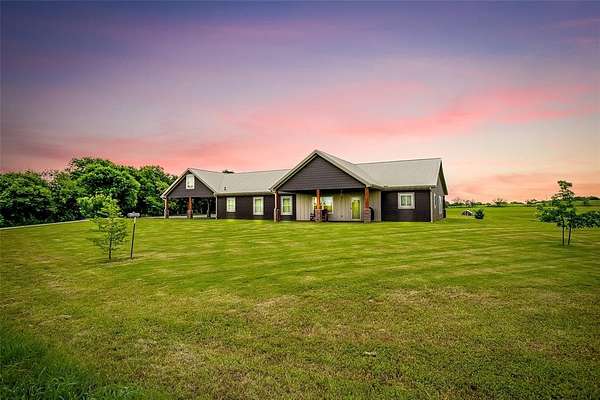 32 Acres of Land with Home for Sale in Itasca, Texas