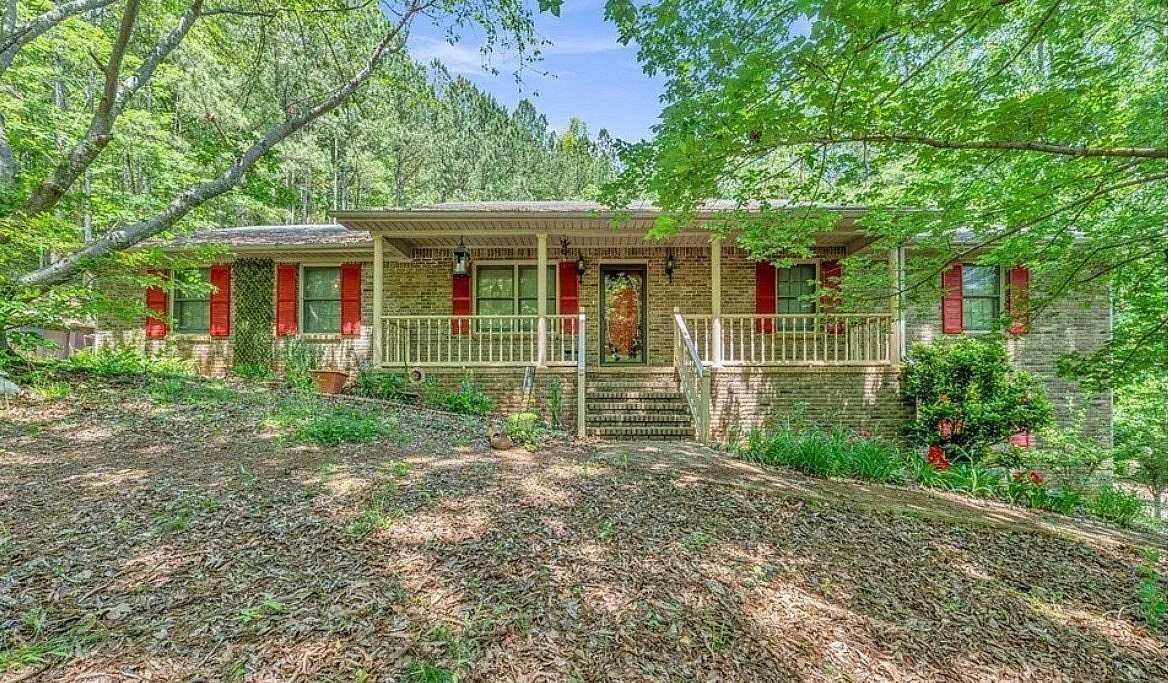 7 Acres of Residential Land with Home for Sale in Birmingham, Alabama