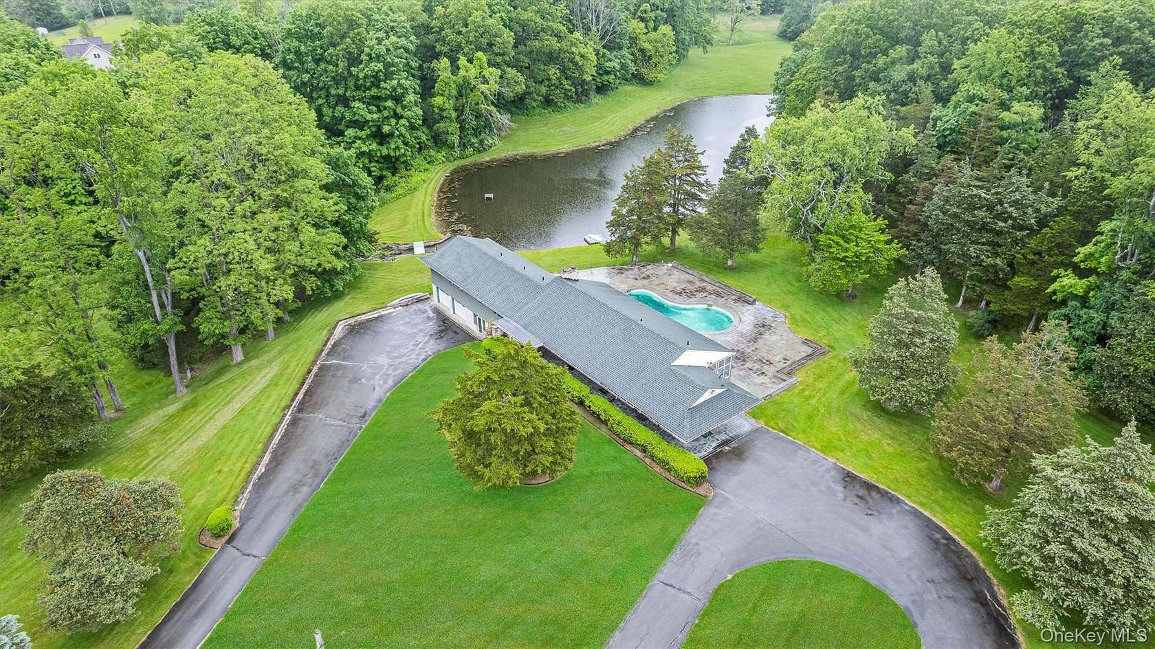 15.5 Acres of Land with Home for Sale in Warwick, New York