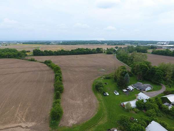 27 Acres of Agricultural Land for Sale in Monroe, Ohio