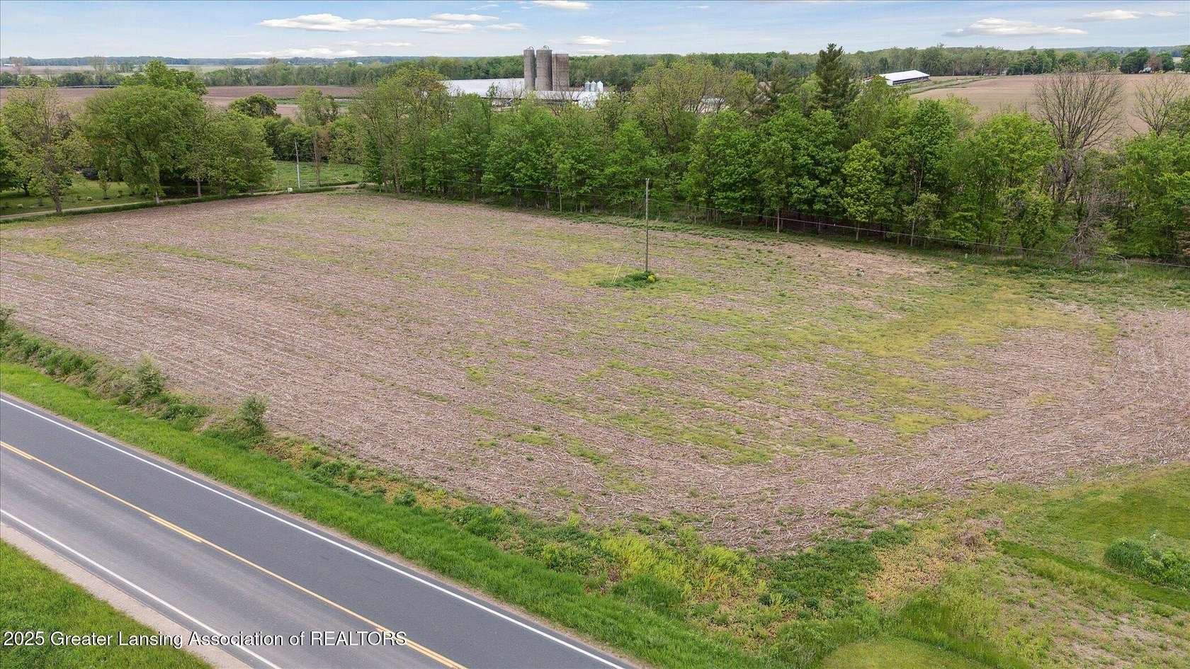 2.2 Acres of Residential Land for Sale in St. Johns, Michigan