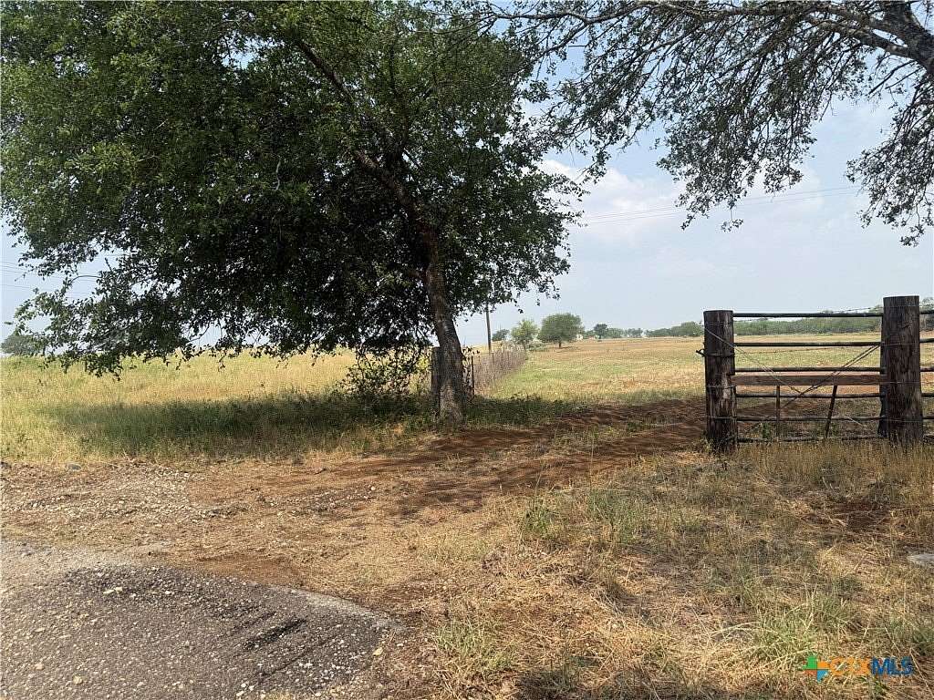 11.5 Acres of Land for Sale in Stockdale, Texas