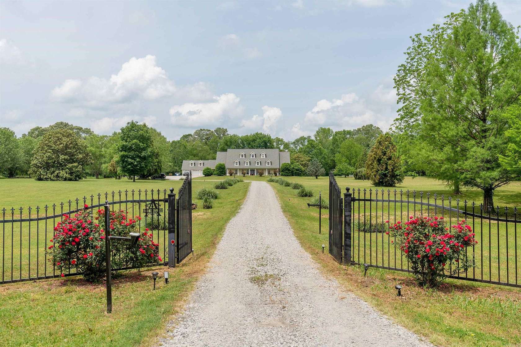 8 Acres of Improved Commercial Land for Sale in Heber Springs, Arkansas