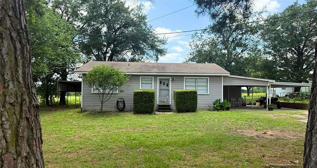 1.51 Acres of Residential Land with Home for Sale in Grand Saline, Texas