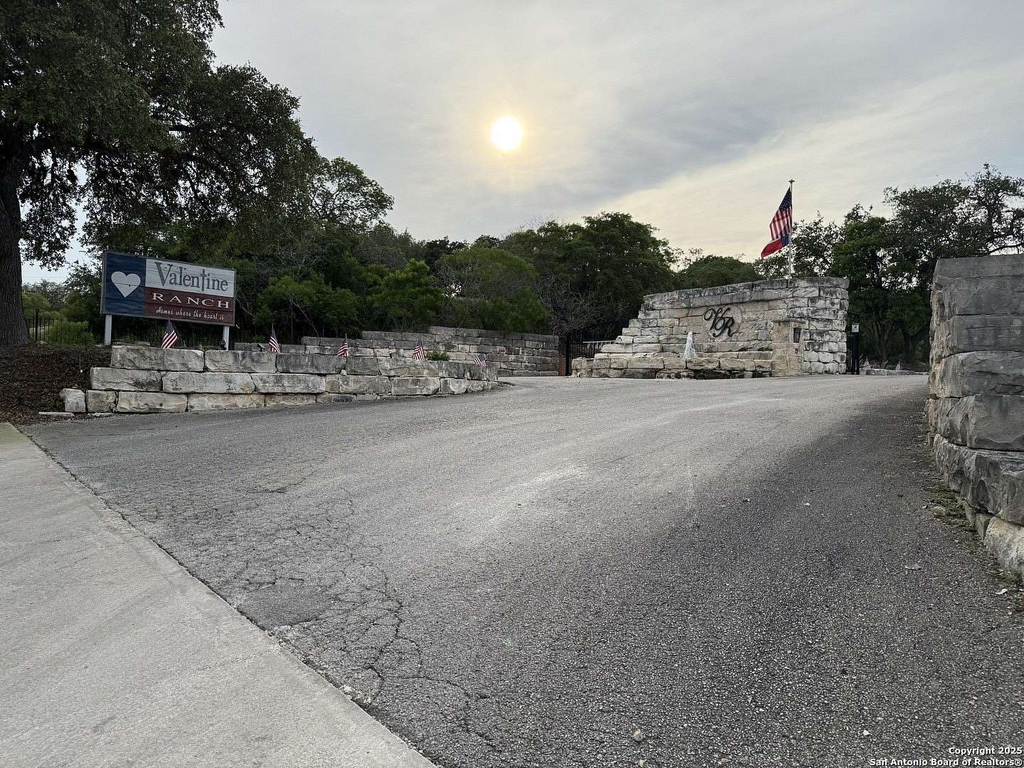 1 Acre of Residential Land for Sale in Helotes, Texas