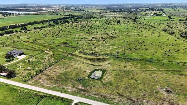 2 Acres of Residential Land for Sale in Tolar, Texas