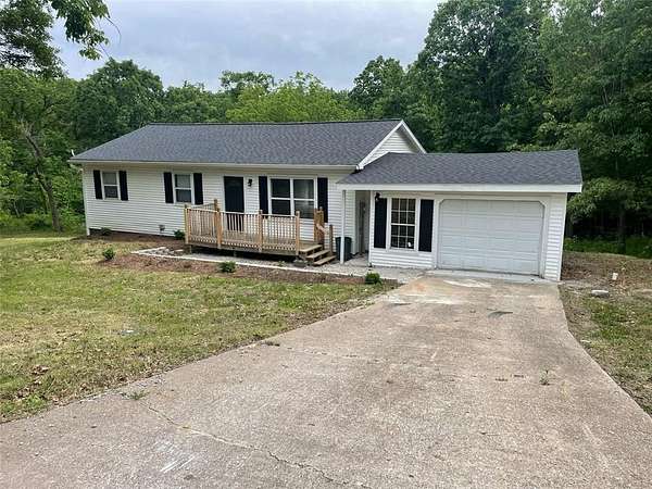 3.16 Acres of Residential Land with Home for Sale in New London, Missouri
