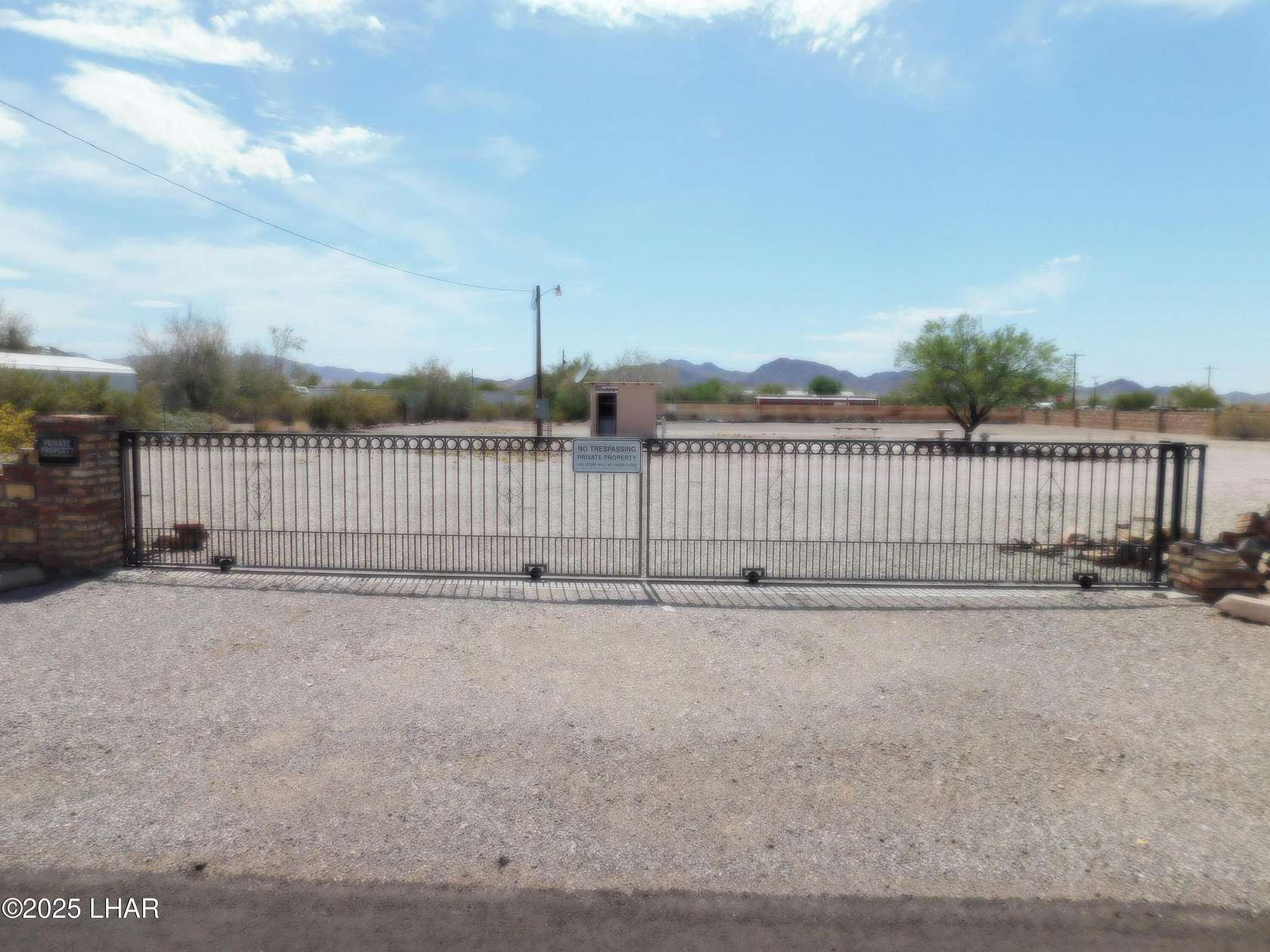 1 Acre of Land for Sale in Quartzsite, Arizona