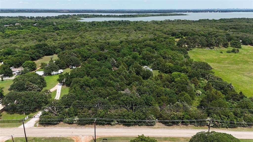 12.3 Acres of Land with Home for Sale in Denton, Texas