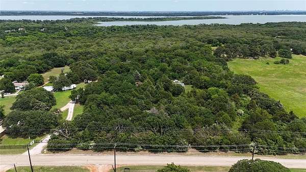 12.3 Acres of Land with Home for Sale in Denton, Texas